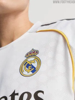 Real Madrid 25-26 Home Jersey - Football Jersey Detail